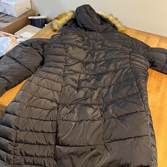 NEW WITH TAGS Spire long ski/snowboarding jacket! - Picture 8 of 9